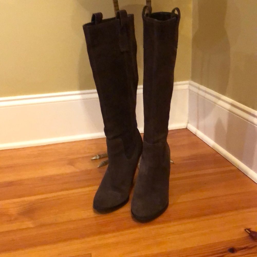 Carlos Santana suede boots